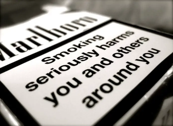 烟盒警告