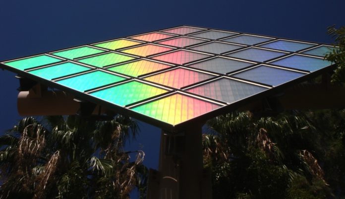 Technicolor太阳能电池板