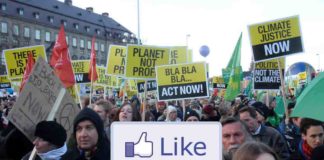 Facebook喜欢环境抗议