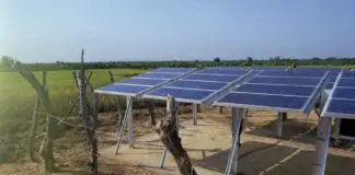非洲的太阳能电池beplay苹果官网板