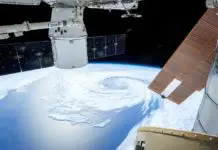 从太空看地球
