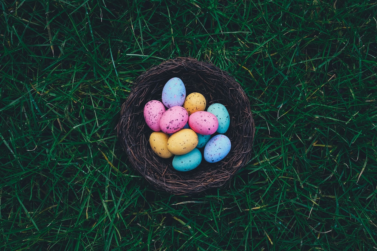 彩色彩蛋-可持续的复活节